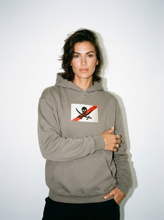 BANDERA PIRATA - SUDADERA CON CAPUCHA (OVERSIZE)