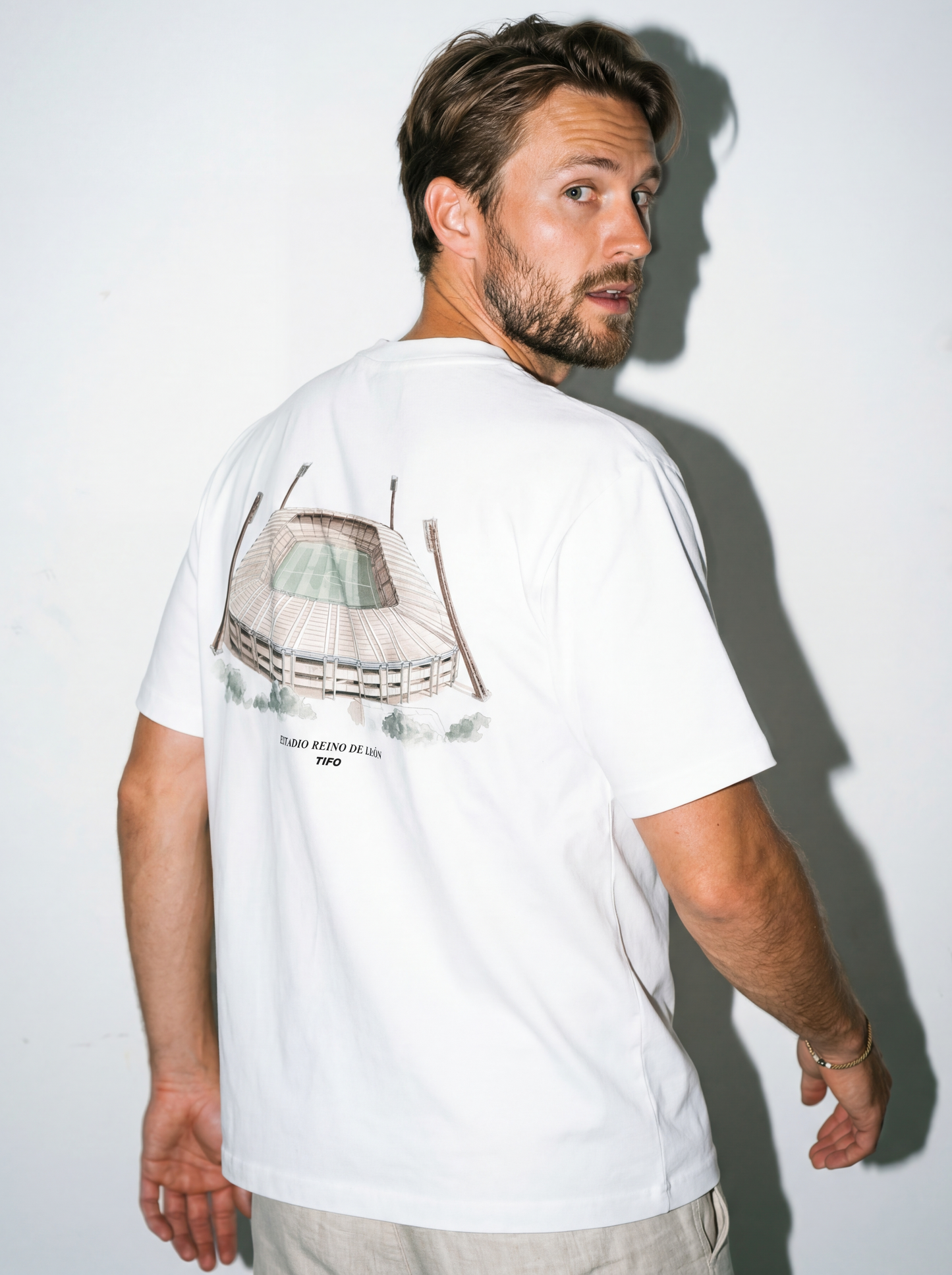 HOME (REINO DE LEÓN) - CAMISETA
